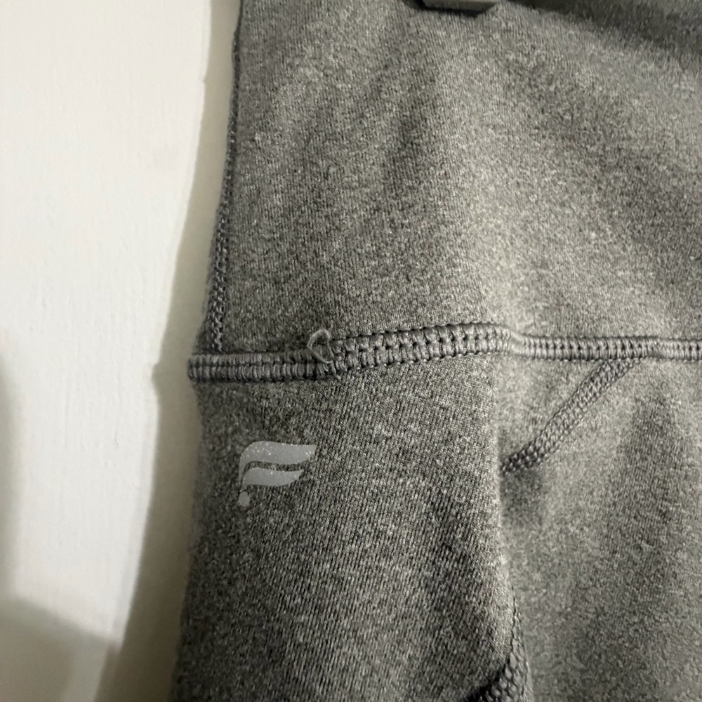 Fabletics Powerhold Gray Leggings Size XL - Picture 3 of 6